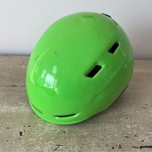 Smith Youth Ski Helmet Bright Green Size Small 48–53 cm